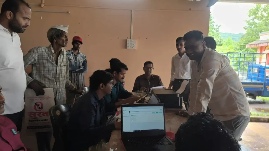 महसूल सप्ताह निमित्त कोरेगाव येथे शिबिर संपन्न